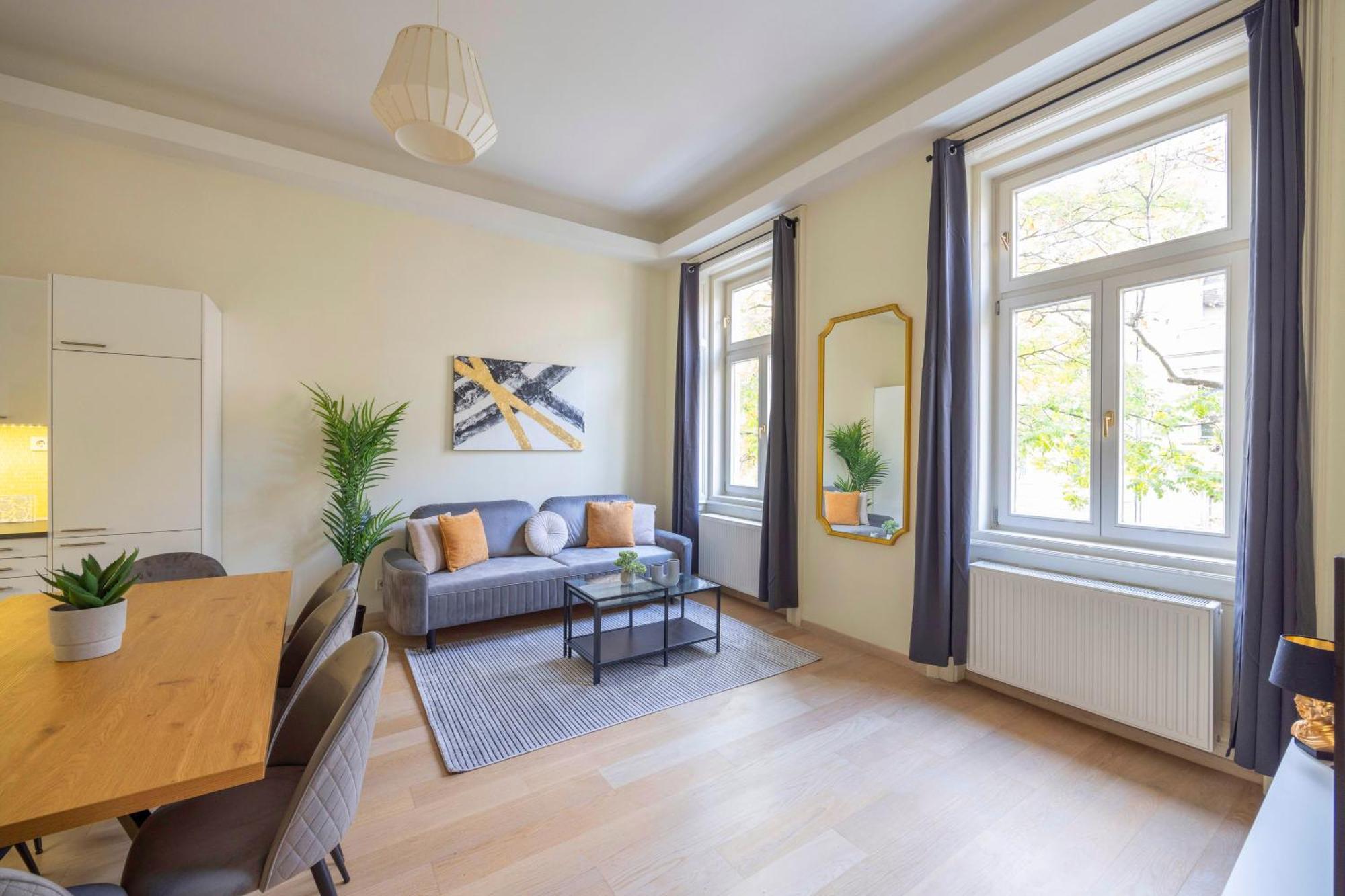 Exclusive & Spacious Central Residence W/ 4Bedrm 2Bathrm Budapest Esterno foto